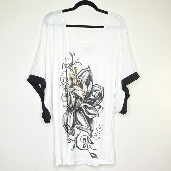 NWT Ruby Moon White Black Gold Graphic Floral Tee Shirt Junior Plus 2XL - Picture 4 of 10